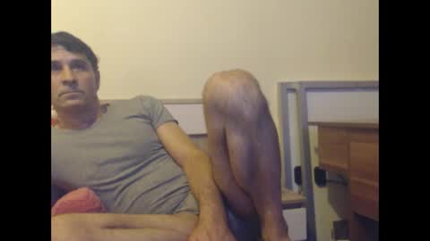 Snapshot of yvesstorm5 chatting on 03/04/25, 09:32 yvesstorm5 online show from 03/04/25, 09:32