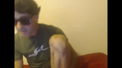 Snapshot of yvesstorm5 chatting on 09/27/25, 06:24 yvesstorm5 online show from 09/27/25, 06:24