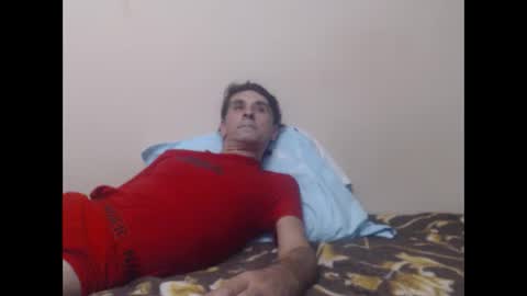 Snapshot of yvesstorm5 chatting on 10/27/25, 05:28 yvesstorm5 online show from 10/27/25, 05:28