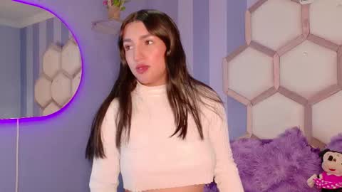 Snapshot of yvi_taylor chatting on 03/20/26, 01:05 yvi online show from 03/20/26, 01:05