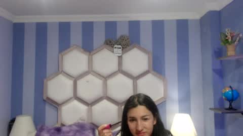 Snapshot of yvi_taylor chatting on 07/30/26, 12:48 yvi online show from 07/30/26, 12:48