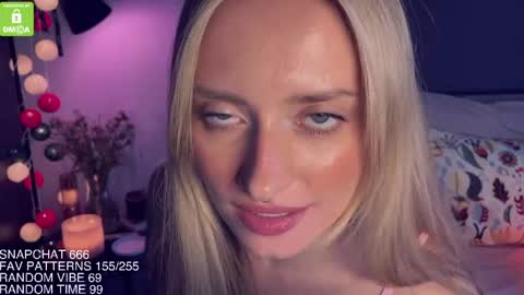 Snapshot of yvie_ chatting on 04/10/26, 05:56 The Queen Bitch of the United Kingdom online show from 04/10/26, 05:56