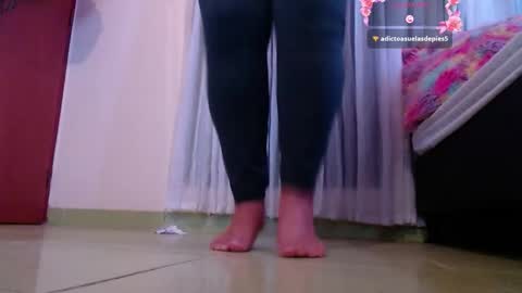 yvonn online show from 12/14/25, 02:17