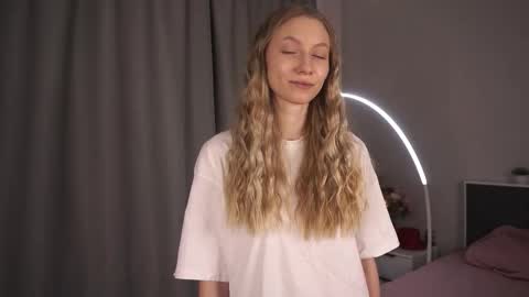 Lina online show from 03/10/26, 05:12