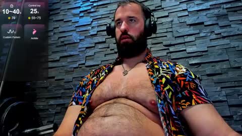 Snapshot of yy_david_yy chatting on 02/22/25, 07:14 David online show from 02/22/25, 07:14