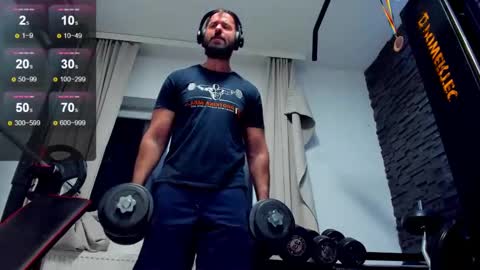 Snapshot of yy_david_yy chatting on 02/25/25, 09:35 David online show from 02/25/25, 09:35