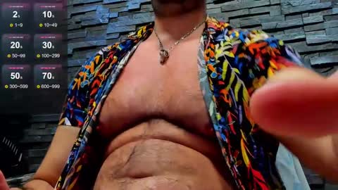 Snapshot of yy_david_yy chatting on 03/07/25, 12:58 David online show from 03/07/25, 12:58