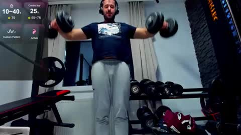 Snapshot of yy_david_yy chatting on 03/12/25, 07:17 David online show from 03/12/25, 07:17