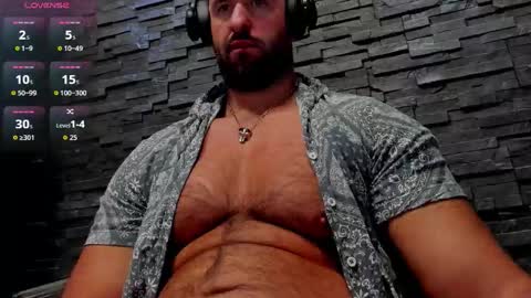 Snapshot of yy_david_yy chatting on 09/18/25, 06:32 David online show from 09/18/25, 06:32