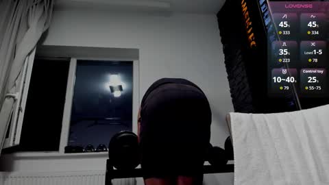 Snapshot of yy_david_yy chatting on 10/01/25, 06:58 David online show from 10/01/25, 06:58