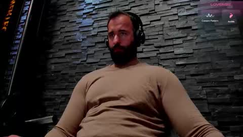 Snapshot of yy_david_yy chatting on 10/08/25, 10:29 David online show from 10/08/25, 10:29