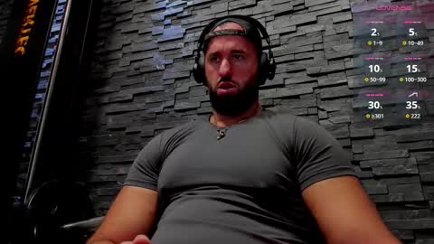 Snapshot of yy_david_yy chatting on 10/11/25, 09:57 David online show from 10/11/25, 09:57