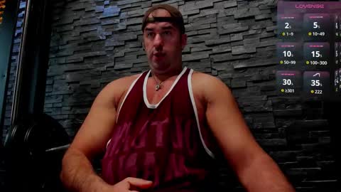 Snapshot of yy_david_yy chatting on 10/27/25, 11:14 David online show from 10/27/25, 11:14