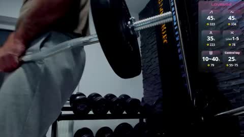 Snapshot of yy_david_yy chatting on 11/01/25, 09:28 David online show from 11/01/25, 09:28