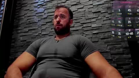 Snapshot of yy_david_yy chatting on 11/09/25, 09:18 David online show from 11/09/25, 09:18