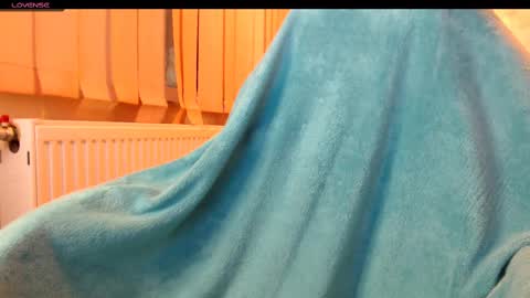 yzza_suave online show from 02/12/25, 08:29