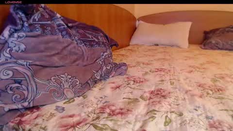 yzza_suave online show from 02/23/25, 02:35