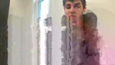 Snapshot of z95141 chatting on 11/09/25, 02:37 z95141 online show from 11/09/25, 02:37