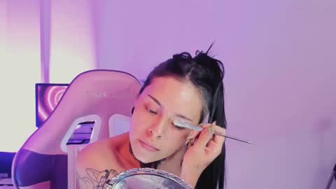 tazzie online show from 10/31/25, 05:14