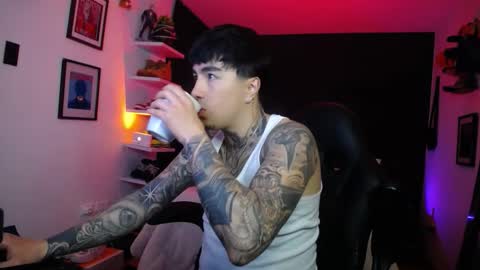 Snapshot of zac_muller1 chatting on 10/05/25, 05:17 zac_muller1 online show from 10/05/25, 05:17