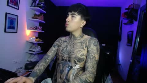 Snapshot of zac_muller1 chatting on 10/17/25, 02:37 zac_muller1 online show from 10/17/25, 02:37