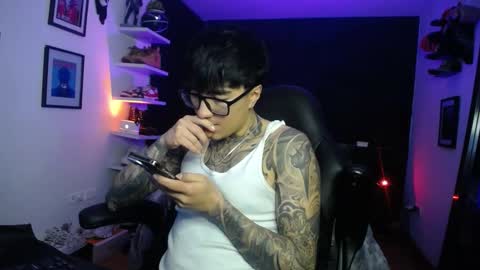 Snapshot of zac_muller1 chatting on 11/16/25, 03:34 zac_muller1 online show from 11/16/25, 03:34