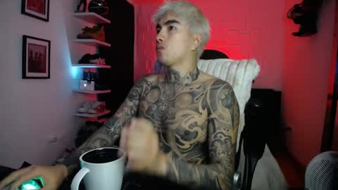 zac_muller1 online show from 05/21/26, 12:12