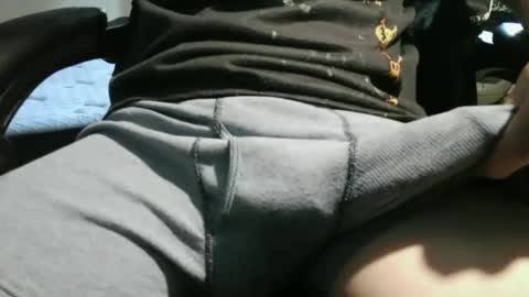 zach52590 online show from 09/18/25, 04:31