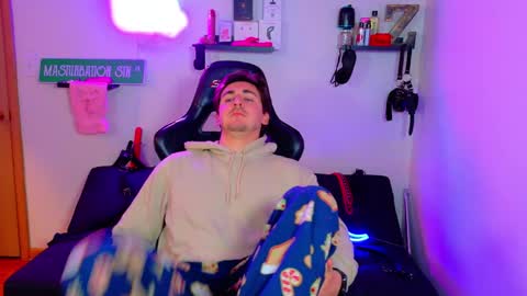 Zach Rhyder online show from 03/11/25, 02:10