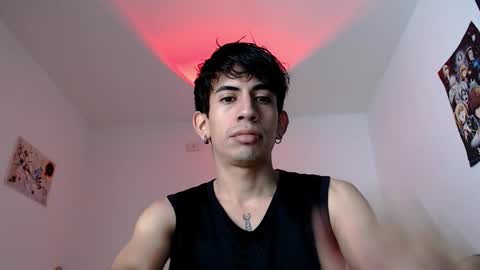 Snapshot of zack_kingg chatting on 10/12/25, 04:17 Zack King online show from 10/12/25, 04:17