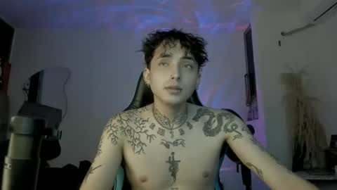 zack_tattoo online show from 08/08/26, 01:30