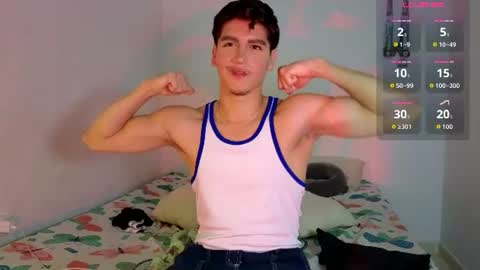 Snapshot of zackary_025 chatting on 07/13/26, 03:53 Zack online show from 07/13/26, 03:53