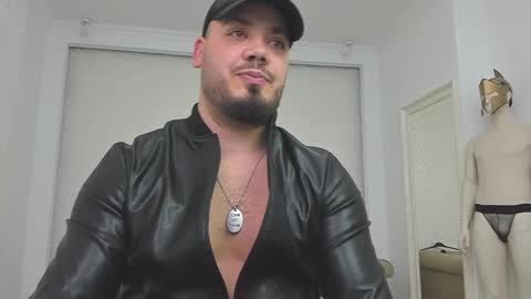 Snapshot of zackconnorsx chatting on 12/16/24, 11:50 Zack online show from 12/16/24, 11:50