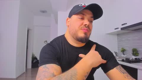 Snapshot of zackconnorsx chatting on 02/05/25, 01:47 Zack online show from 02/05/25, 01:47