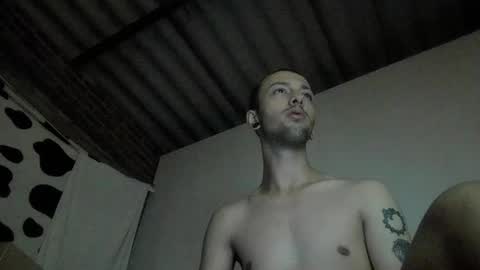 Snapshot of zackcum_ chatting on 10/20/25, 06:47 for you Zack online show from 10/20/25, 06:47