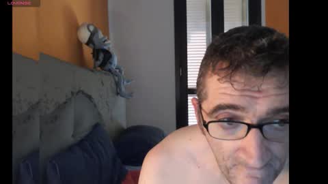 Snapshot of zackhot31 chatting on 09/28/25, 07:36 Ivan online show from 09/28/25, 07:36