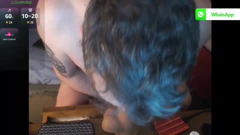 Snapshot of zackhot31 chatting on 10/09/25, 04:27 Ivan online show from 10/09/25, 04:27