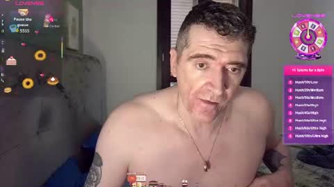 Snapshot of zackhot31 chatting on 06/20/26, 12:52 Ivan online show from 06/20/26, 12:52