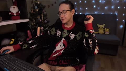 Snapshot of zackstivensen chatting on 12/30/24, 01:48 Zachary next stream on monday online show from 12/30/24, 01:48