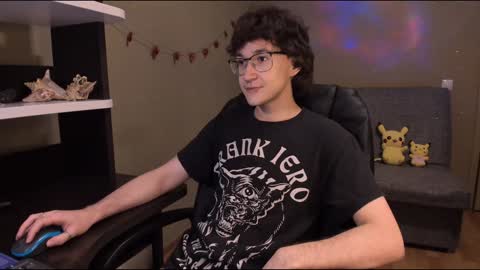 Snapshot of zackstivensen chatting on 01/22/25, 11:53 Zachary next stream on monday online show from 01/22/25, 11:53