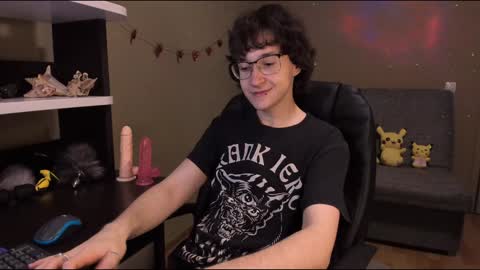 Snapshot of zackstivensen chatting on 02/08/25, 12:06 Zachary next stream on monday online show from 02/08/25, 12:06