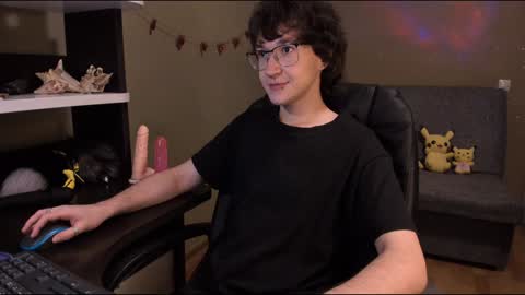 Snapshot of zackstivensen chatting on 02/08/25, 11:34 Zachary next stream on monday online show from 02/08/25, 11:34