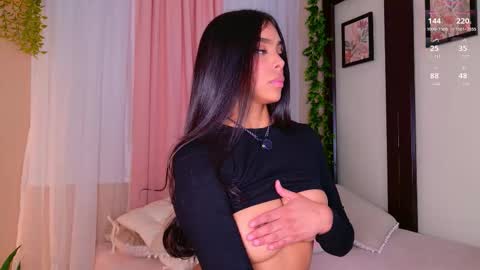   online show from 11/19/25, 02:00