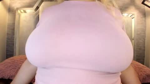Snapshot of zafiro_claire chatting on 06/19/26, 06:45 Claire online show from 06/19/26, 06:45