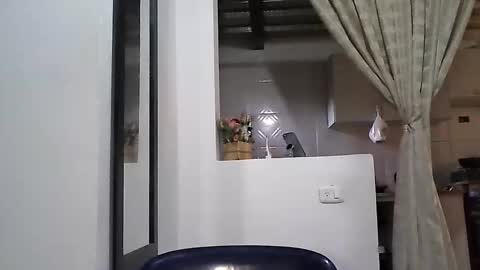 Snapshot of zafiro_rubi chatting on 04/09/26, 04:56 Zafiro online show from 04/09/26, 04:56