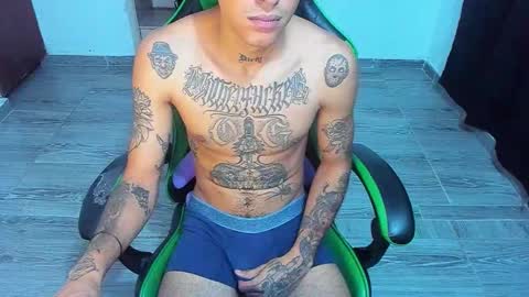 Snapshot of zafirocum chatting on 03/24/26, 12:43 BiG Zafiro online show from 03/24/26, 12:43