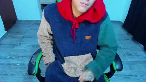 Snapshot of zafirocum chatting on 04/02/26, 12:03 BiG Zafiro online show from 04/02/26, 12:03