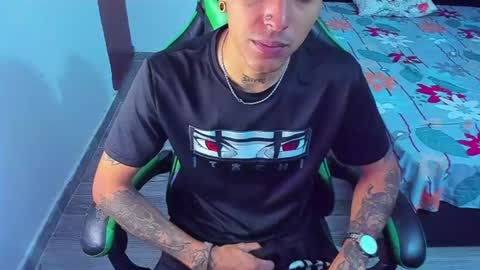 BiG Zafiro online show from 06/13/26, 03:32