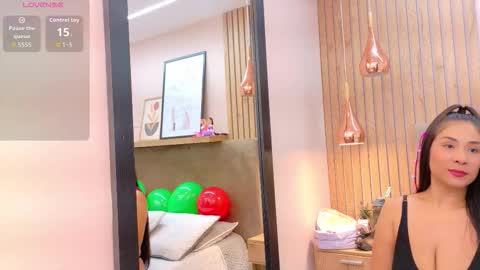 Snapshot of zahara_fox chatting on 03/09/26, 08:46 ZAHARA online show from 03/09/26, 08:46