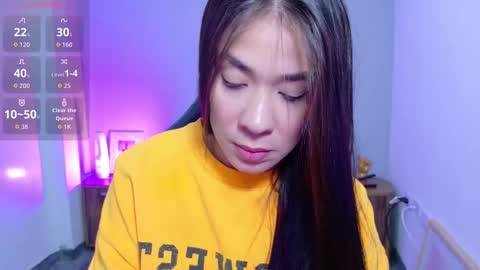 Snapshot of zahara_fox chatting on 03/20/26, 10:47 ZAHARA online show from 03/20/26, 10:47